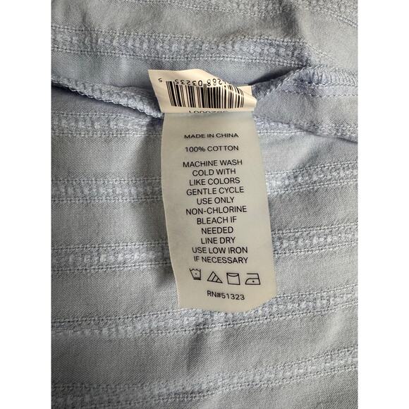 Court & Rowe Classic Preppy Blue Textured Button Front Collared Blouse Size M - Picture 5 of 6